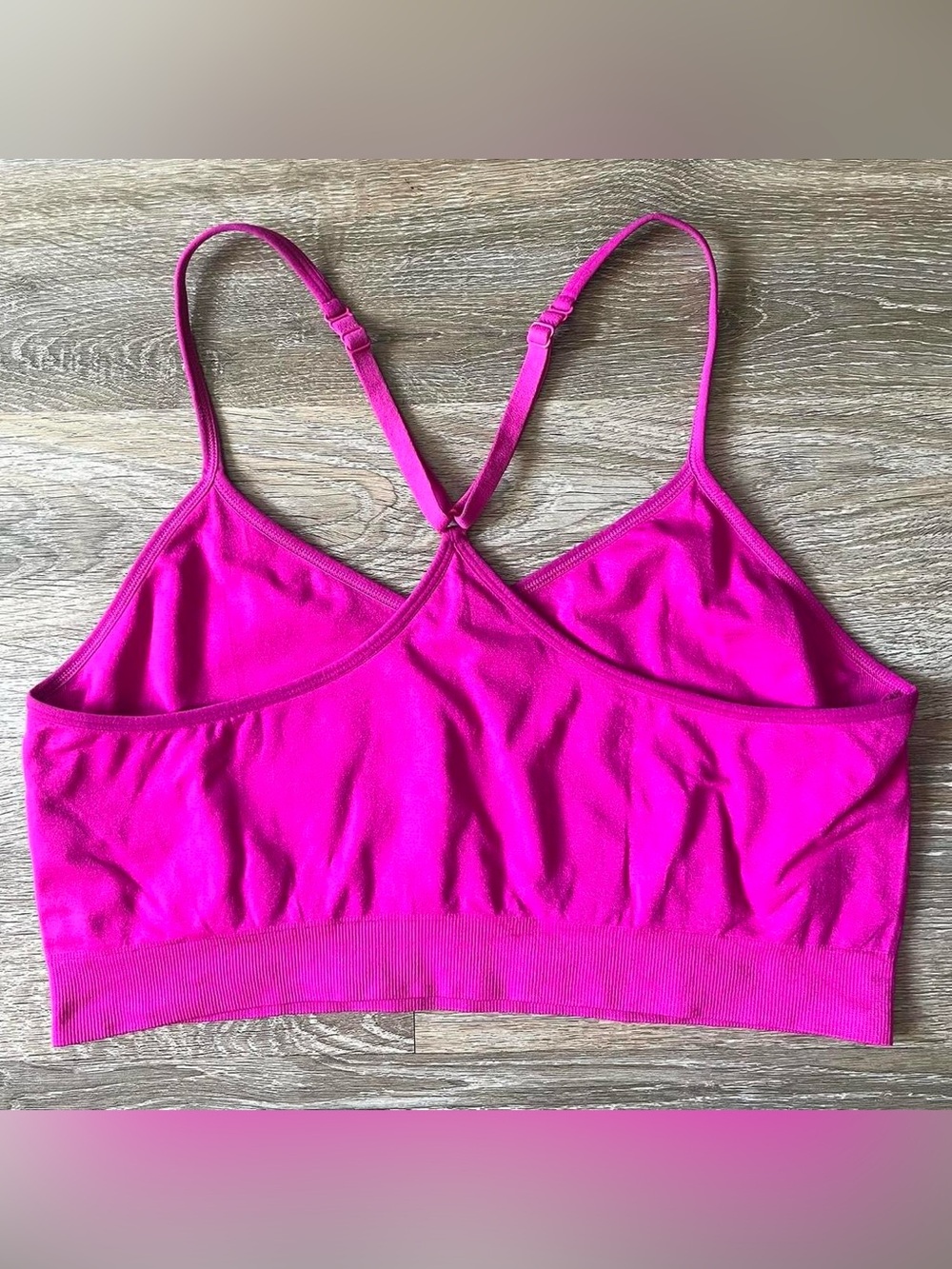 Hot pink / magenta racerback bralette / sportsbra / bra crop top - Picture 4 of 8